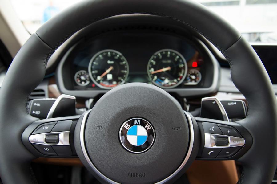  BMW X6 xDrive 5.0i 2015 года  (фото 94 из 113)